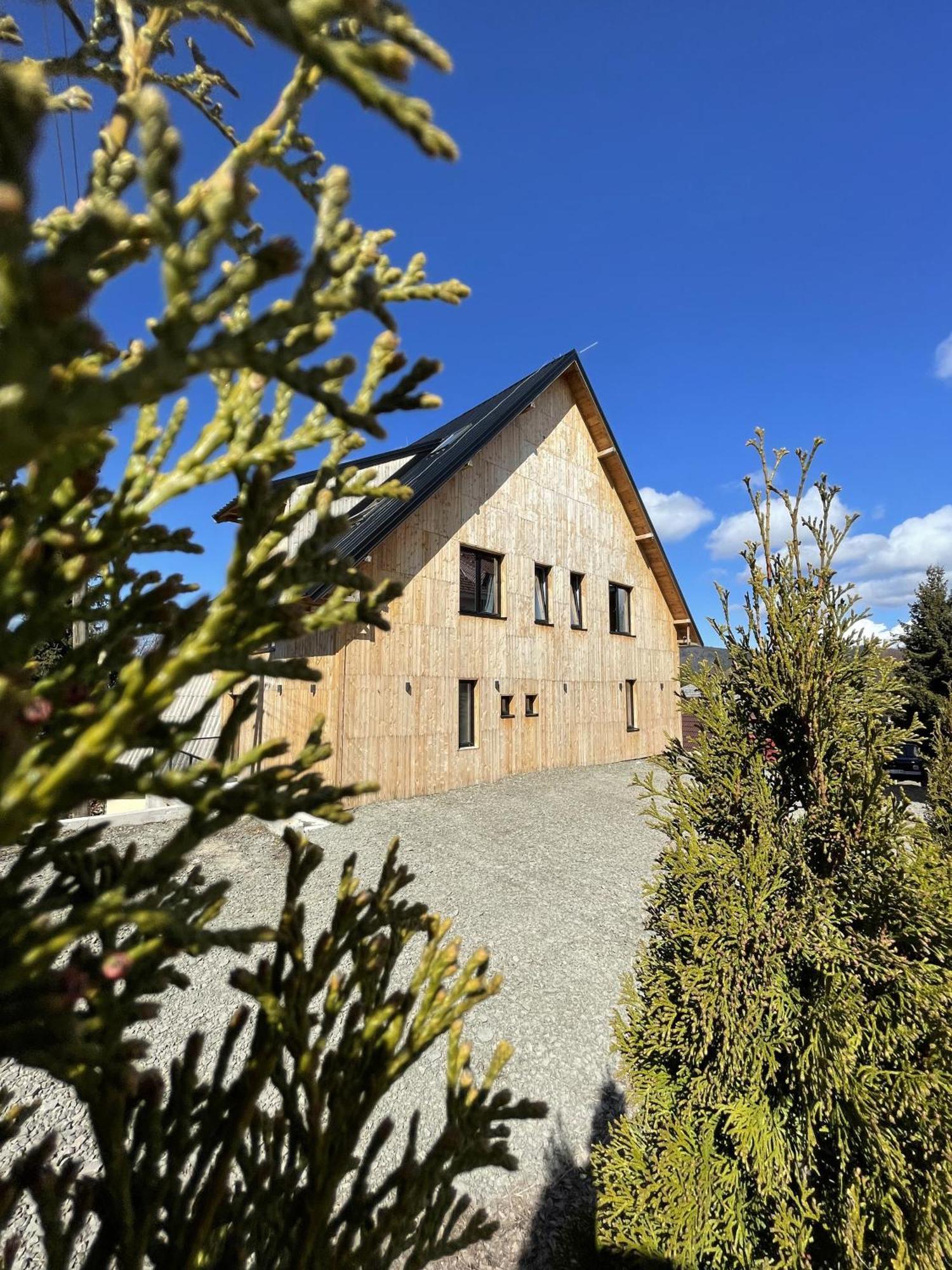 Montana Hotel Lisina ภายนอก รูปภาพ