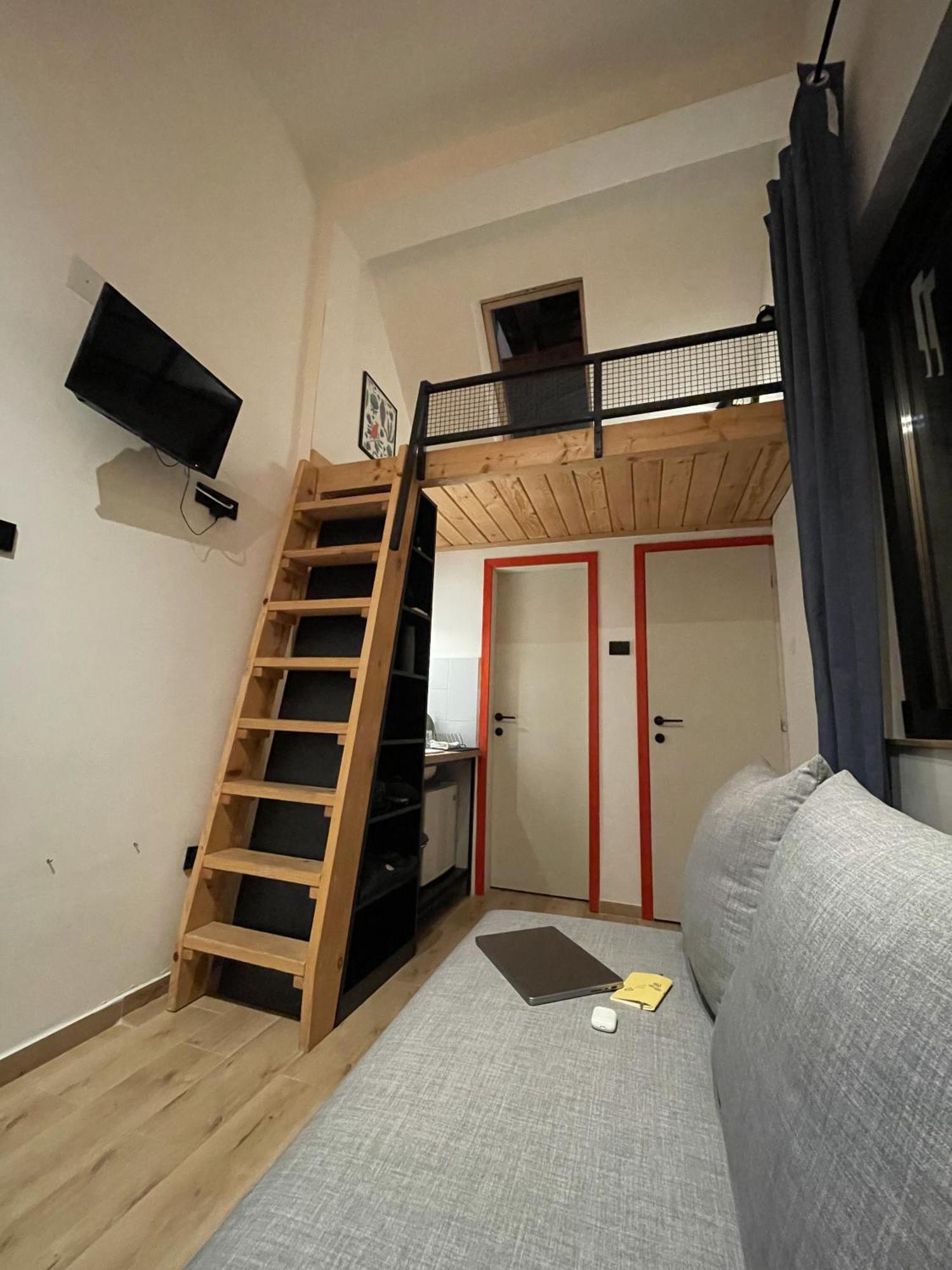 Montana Hotel Lisina ภายนอก รูปภาพ